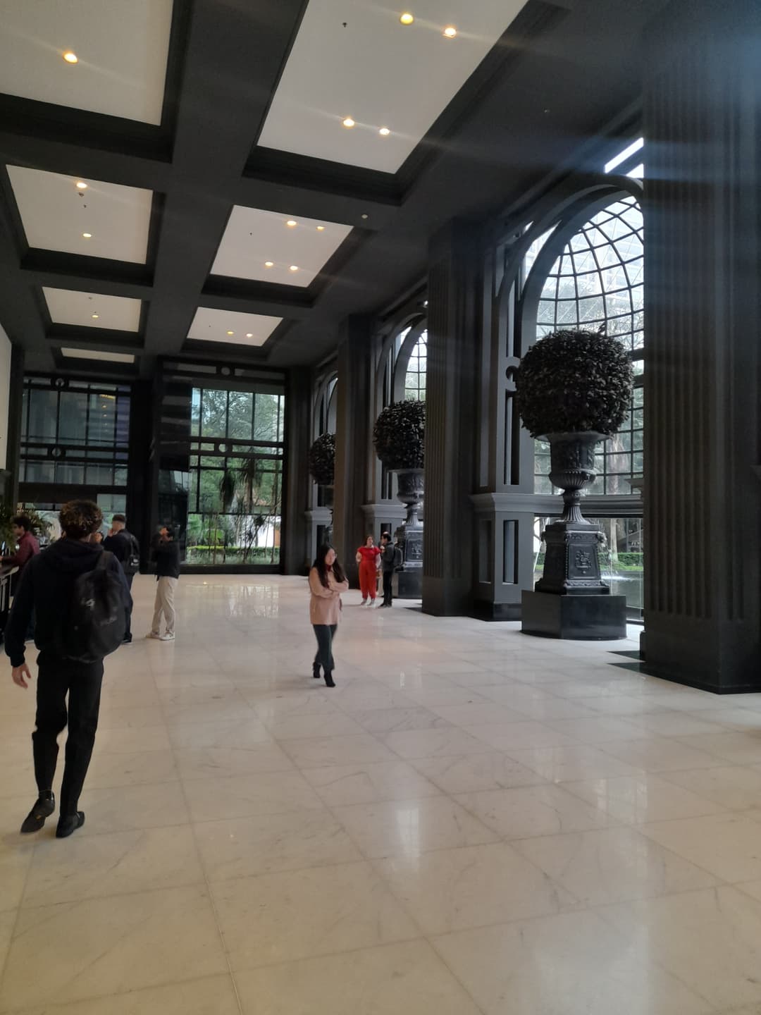 PhotoCarousel.images.sp26.alt