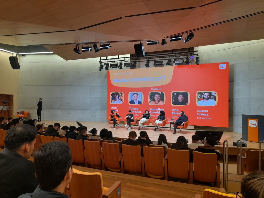 PhotoCarousel.images.sp28.alt