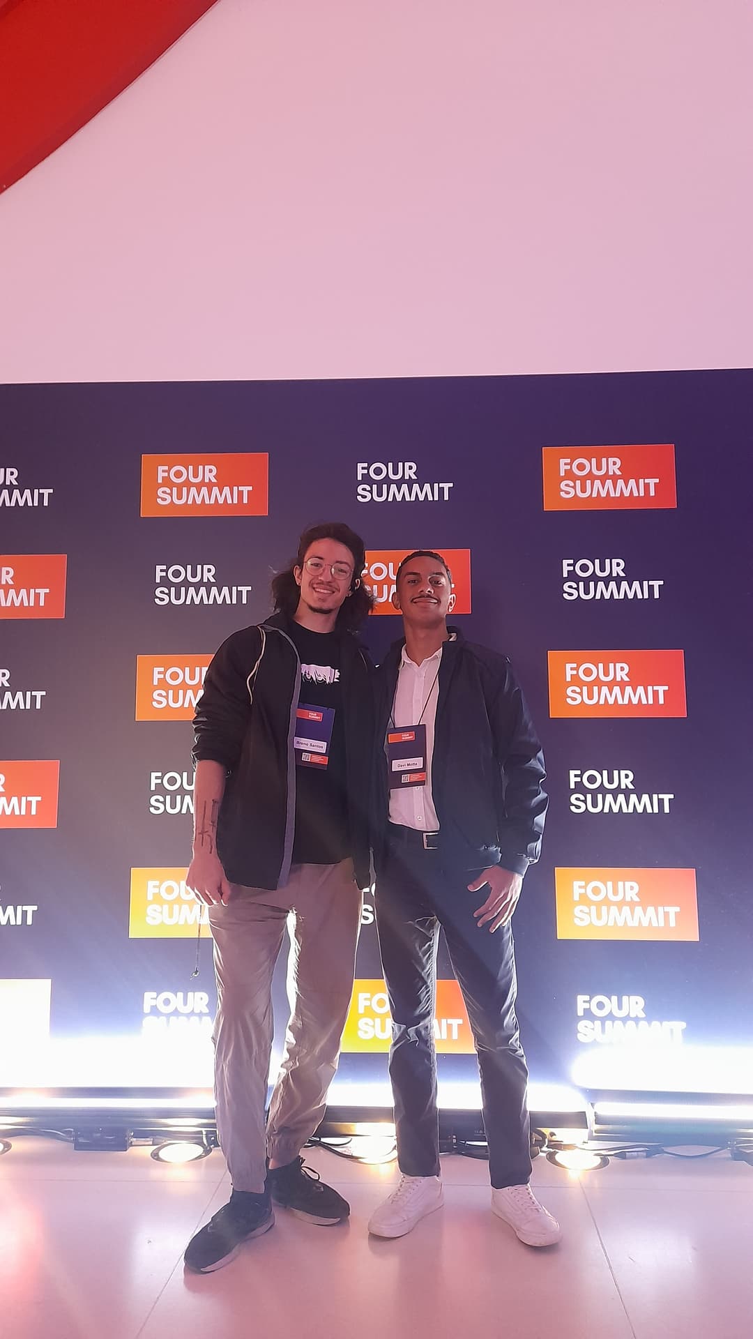 PhotoCarousel.images.sp31.alt