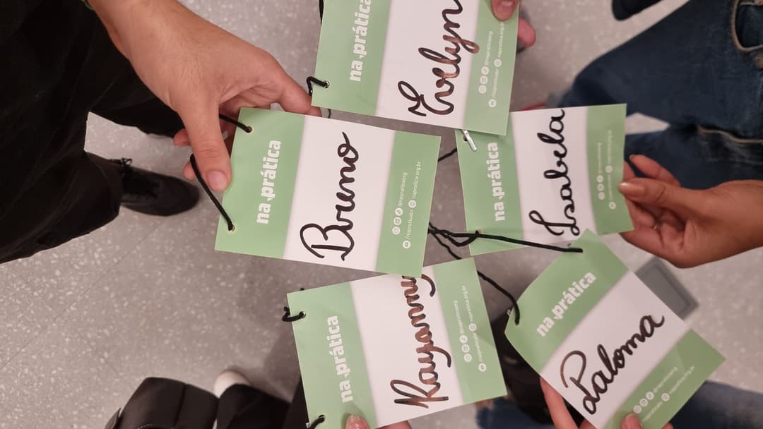 PhotoCarousel.images.sp38.alt